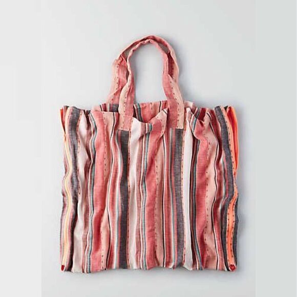 AEO Convertible 2-in-1 Tote Towel Bag - Picture 1 of 2